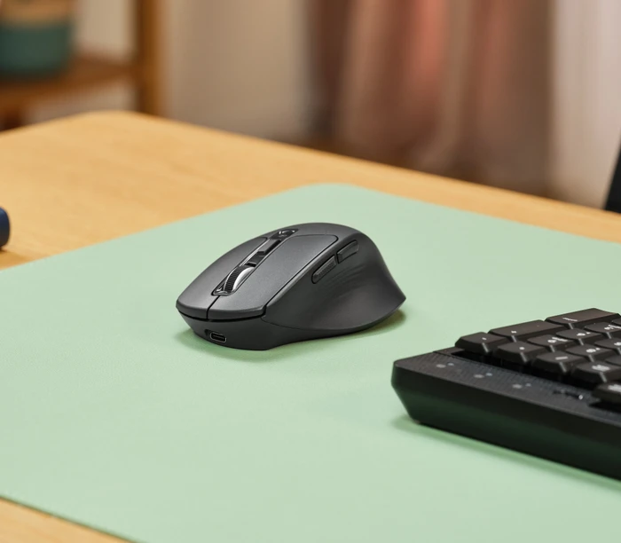 Trust Niven Comfortable Multi-Device Wireless Mouse schwarz, USB/Bluetooth