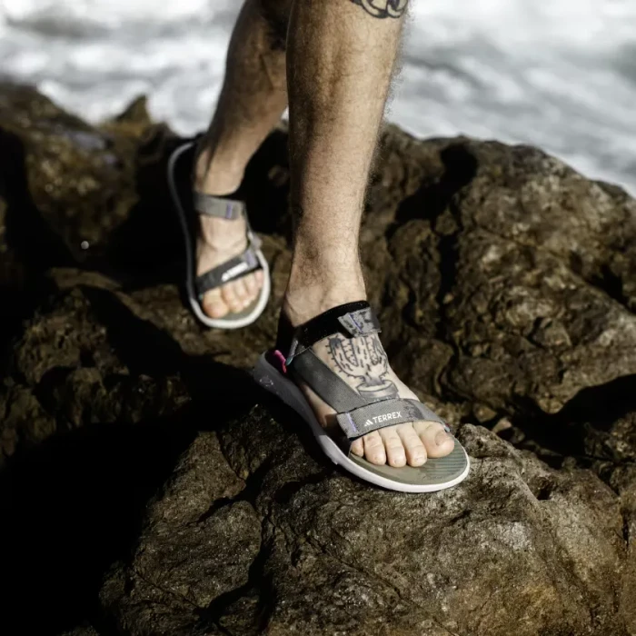 adidas Terrex Hydroterra Light Sandale sesame/core black/real magenta