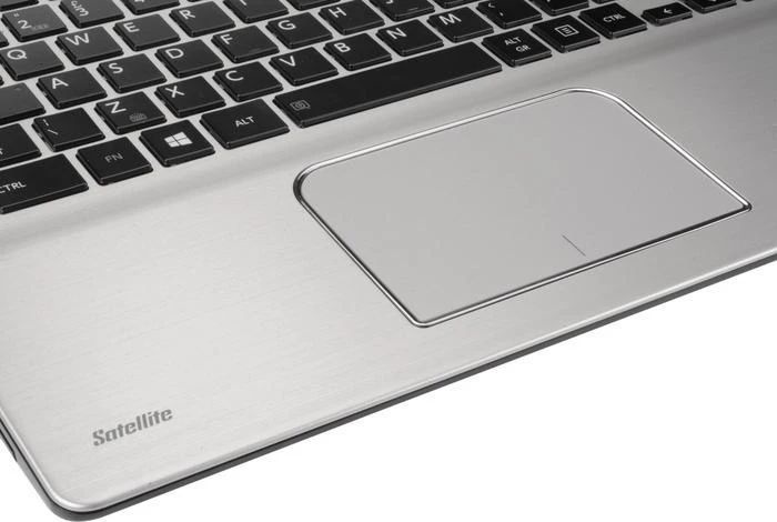 Toshiba Satellite P70-B-112, silber, Core i5-4200H, 8GB RAM, 1TB HDD, Radeon R9 M265X, DE