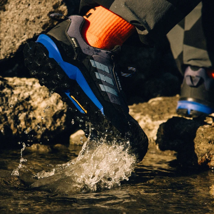 adidas Terrex AX4 GTX shadow navy/wonder steel/semi lucid blue (Herren)