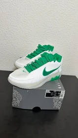 Nike LeBron Witness 9 white/metallic gold/stadium green
