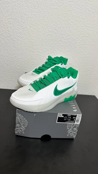 Nike LeBron Witness 9 white/metallic gold/stadium green