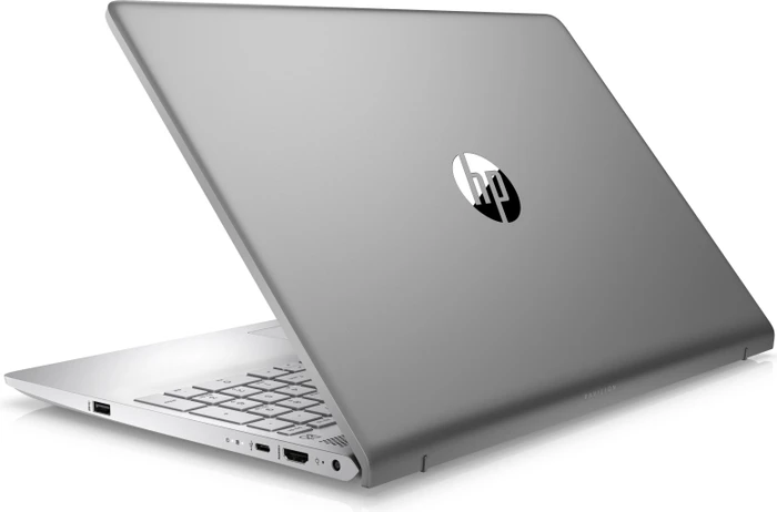 HP Pavilion 15-ck030ng, Mineral Silver, Core i5-8250U, 8GB RAM, 256GB SSD, GeForce MX150, DE