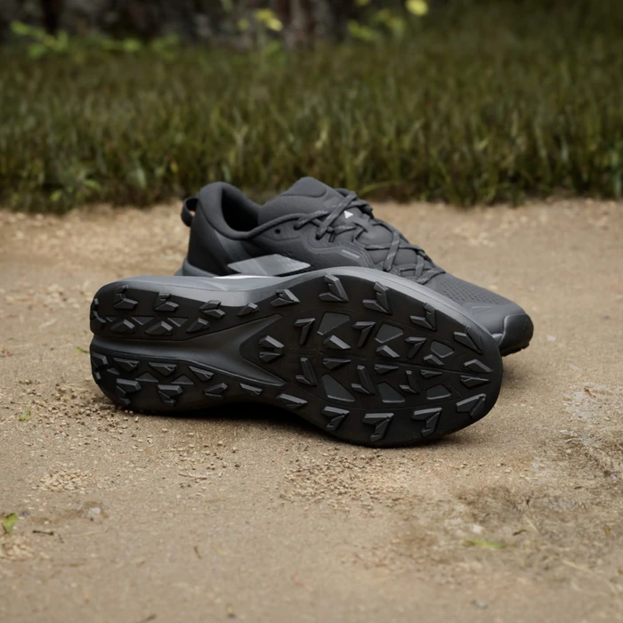 adidas Terrex Tracefinder Plus core black/cloud white/grey five (Herren)
