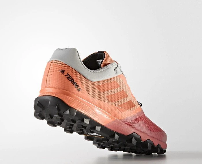 adidas Terrex Trailmaker easy orange/core black/tactile pink (Damen)