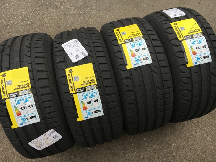 Kormoran Ultra High Performance 235/40 R18 95Y XL