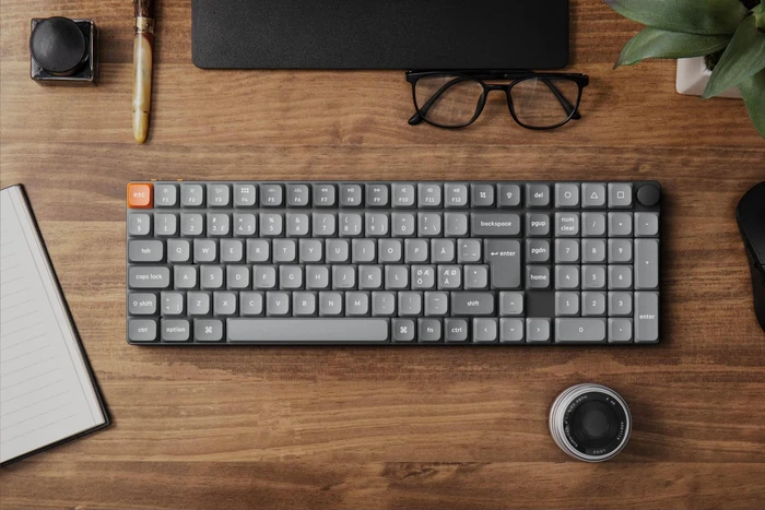 Keychron K17 Max, grau, LEDs RGB, Gateron LOW PROFILE 2.0 RED, USB/Bluetooth, ND
