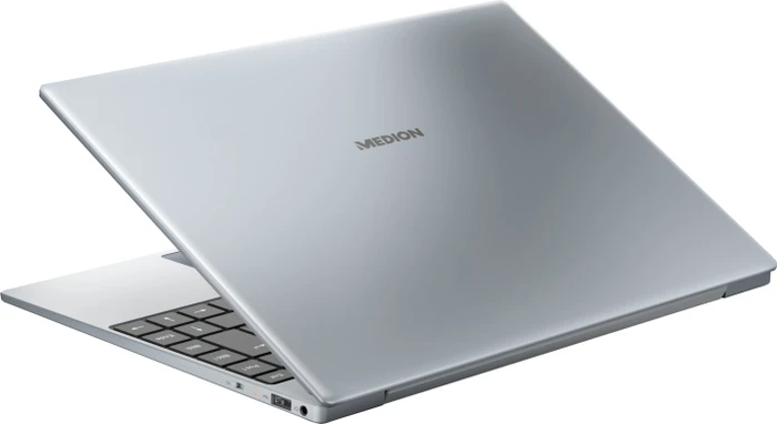 Medion Akoya E14301, Ryzen 3 3200U, 8GB RAM, 256GB SSD, DE