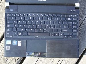 Toshiba Portege R830-1EE, Core i7-2640M, 4GB RAM, 256GB SSD, UMTS, DE