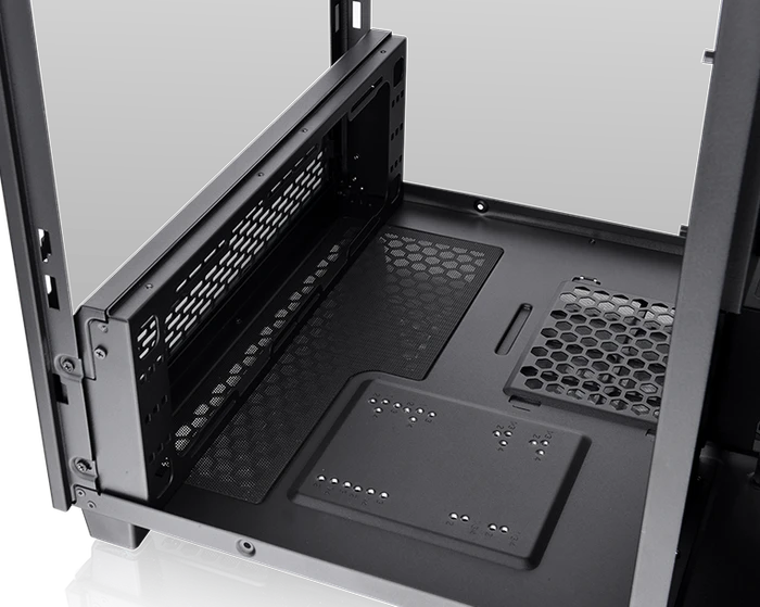 Thermaltake The Tower 500, schwarz, Glasfenster