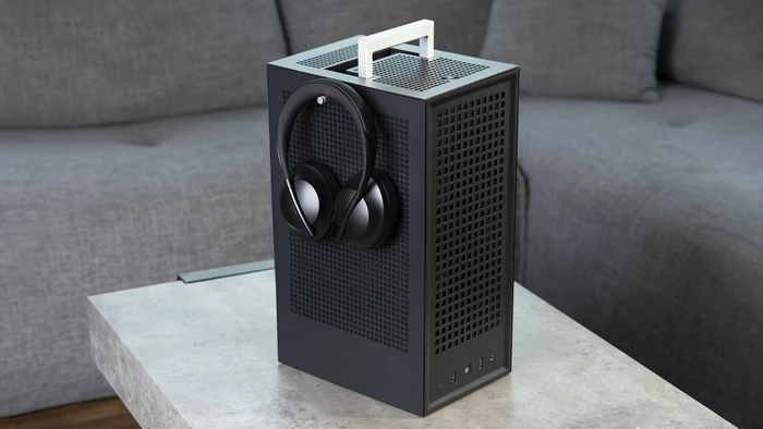 Hyte Revolt 3, schwarz, Mini-ITX