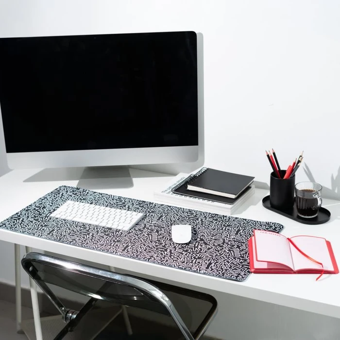 Grupo Erik Editores Keith Haring XL Mousepad, 800x350mm, schwarz/weiß