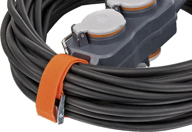 Brennenstuhl professionalLINE Steckdosen-Powerblock mit Verlängerungskabel IP54, 4-fach, 25m, schwarz