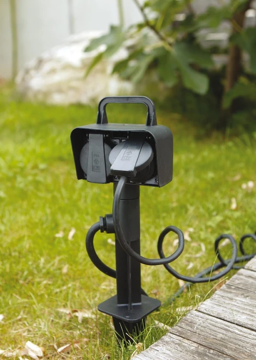 uniTEC Gartensteckdose mit Erdspieß, 2-fach, 1.5m