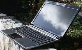 ASUS Eee PC Lamborghini VX6-BLK007M, schwarz, Atom D2700, 4GB RAM, 250GB HDD, Radeon HD 6470M, UK