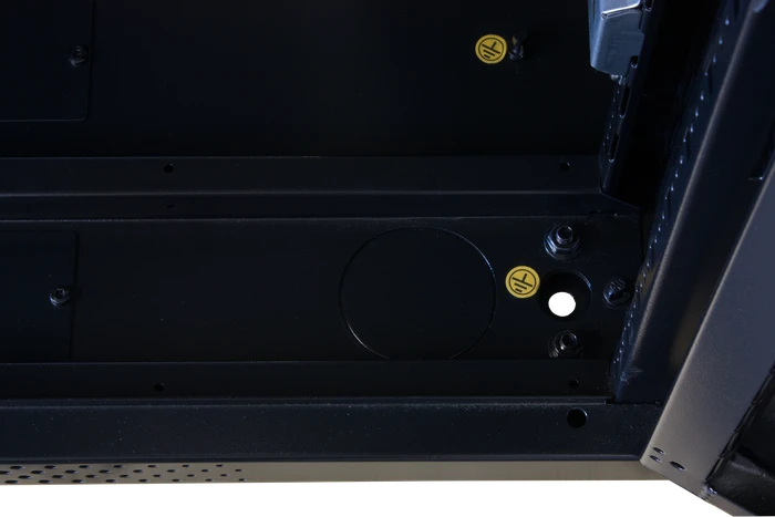 Rockstable 19" Serverschrank 32HE, Gitternetztür, IP2X, schwarz, 800mm tief