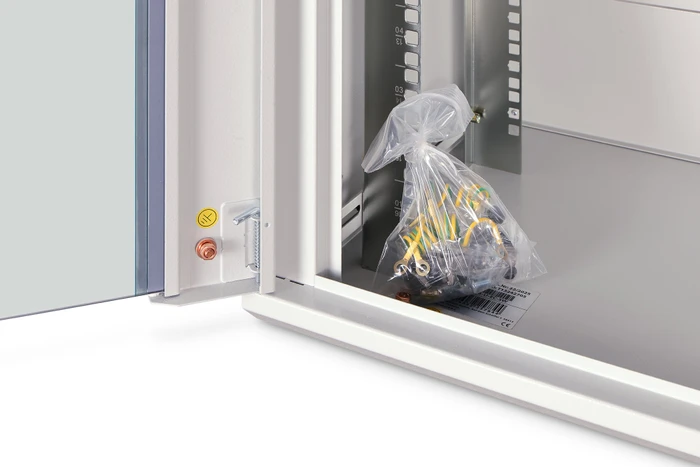 Digitus Dynamic-N Serie 19" Wandgehäuse 16HE, unmontiert, Sicherheitsglastür, IP2X, RAL 7035, 450mm tief