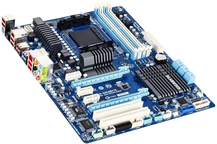 GIGABYTE GA-970A-UD3 (AMD AM3+)