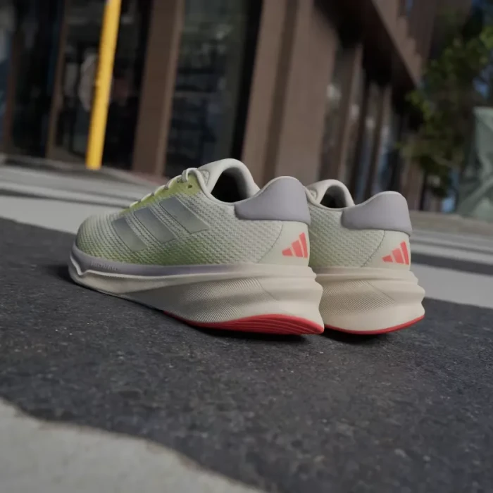 adidas Supernova Stride off white/silver metallic/pulse lime (Damen)