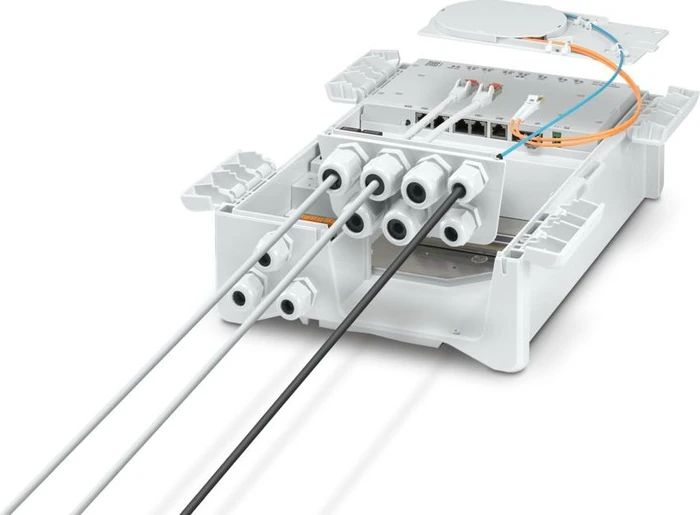 Phoenix Contact SCX Industrial Wallmount Gigabit Smart Switch 4POE 2LX, 4x RJ-45, 2x SFP, 155W PoE++