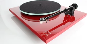 Rega Planar 2 rot (mit Tonabnehmer Rega Carbon)