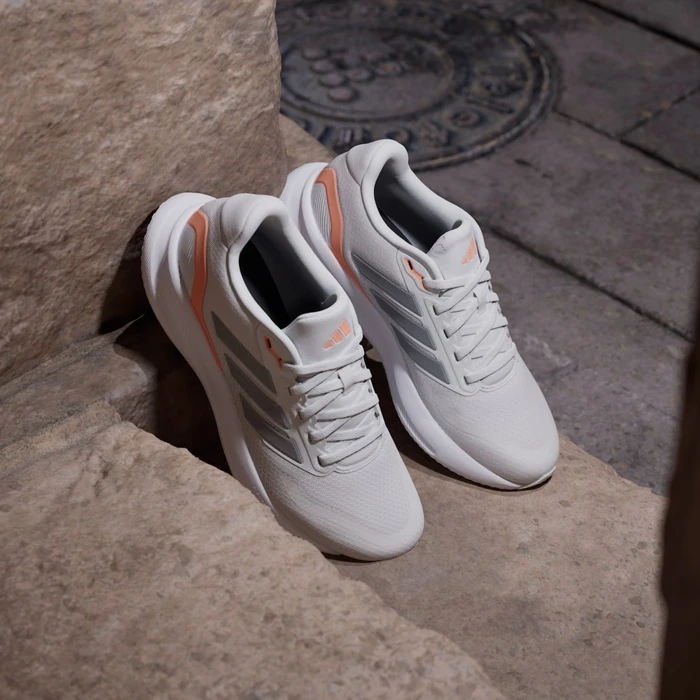 adidas Runfalcon 5 crystal white/iron metallic/beam orange (Damen)