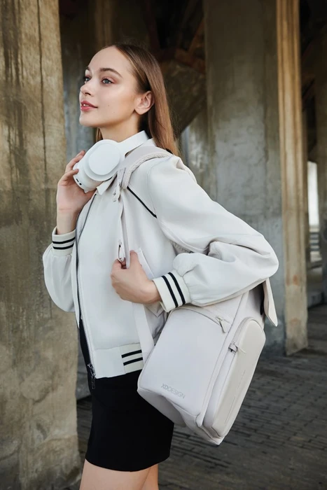 XD Design 16" Soft Daypack Notebook-Rucksack, beige