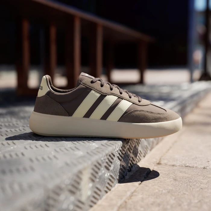 adidas Barreda Decode earth strata/warm vanilla/shadow brown (Herren)