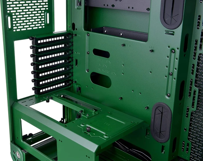 Thermaltake Core P6 TG Racing Green, Glasfenster