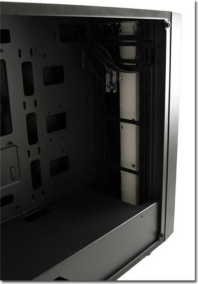LC-Power Gaming 994B Vitreous, Glasfenster