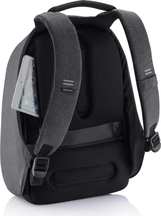 XD Design 15.6" Bobby Hero Regular Rucksack, schwarz