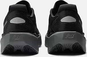 New Balance FuelCell Rebel v5 black/castlerock/silver metallic (Herren)
