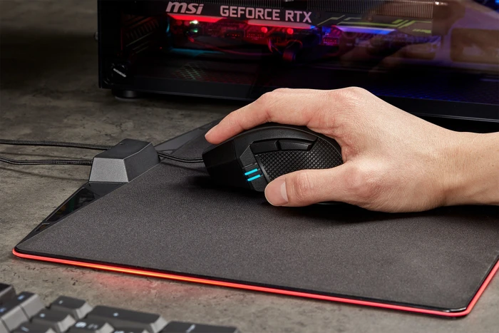 Corsair Ironclaw RGB, USB
