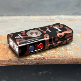 Fenix E06R Taschenlampe graffiti
