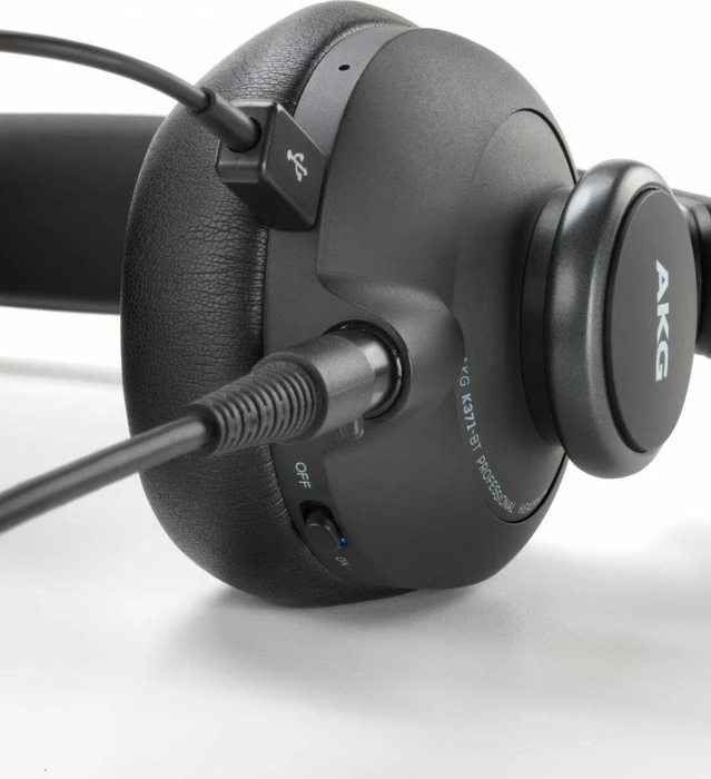 AKG K371-BT