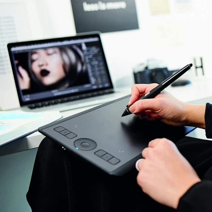 Wacom Intuos Pro (2017) Small, wireless (FR/NL/IT/ES)