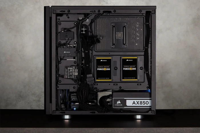 Corsair Carbide Series 275Q schwarz, schallgedämmt