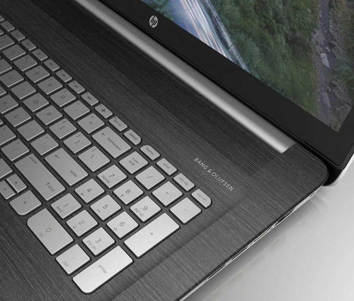 HP Envy 17-n103ng, Core i7-6700HQ, 8GB RAM, 1TB HDD, GeForce GTX 950M, DE