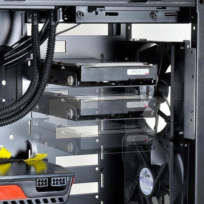 Lian Li PC-A61B schwarz