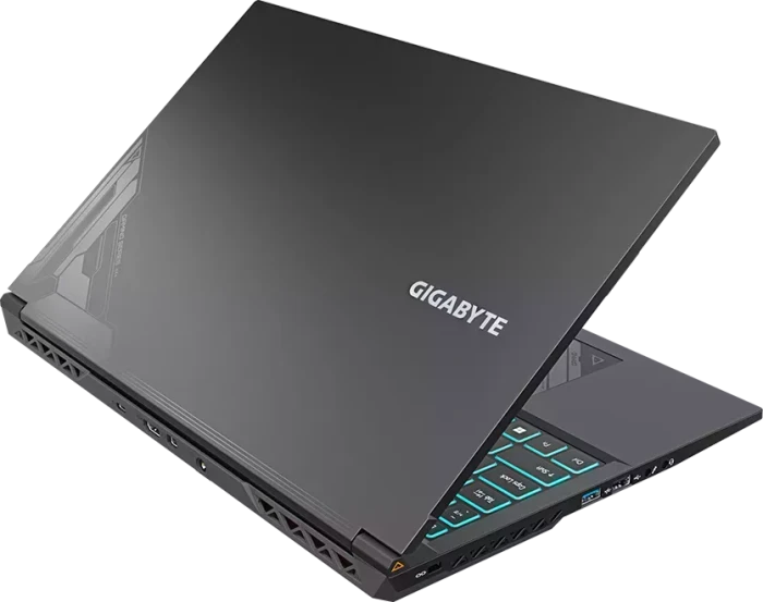 GIGABYTE G5, Core i5-12500H, 16GB RAM, 512GB SSD, GeForce RTX 4060, DE