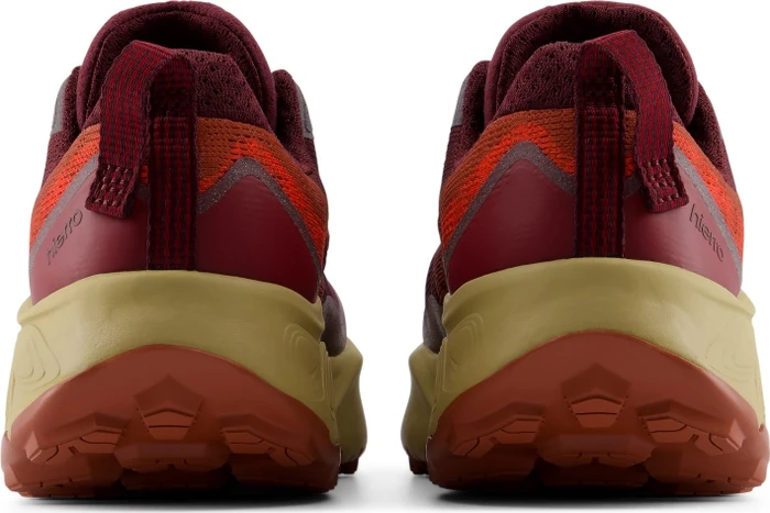 New Balance Fresh Foam X Hierro v9 mulled wine/neo flame (Damen)