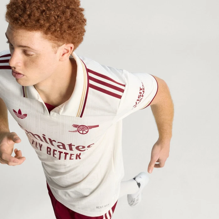 adidas FC Arsenal Authentic 2025/2026 Ausweichtrikot kurzarm cloud white/team coll burgundy 2 (Herren)