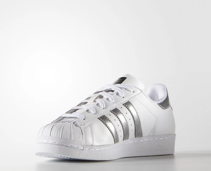 adidas Superstar white/silver metallic/core black (Damen)