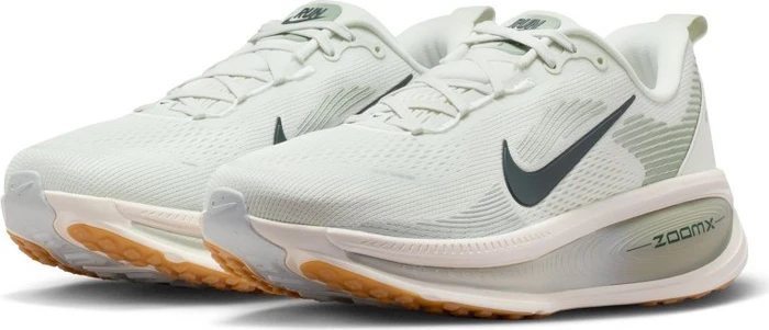 Nike Vomero 18 spruce aura/jade horizon/light silver/black spruce (Herren)