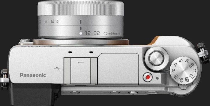 Panasonic Lumix DMC-GX80 braun mit Objektiv Lumix G Vario 12-32mm 3.5-5.6 ASPH OIS
