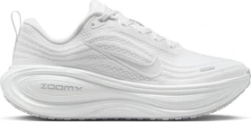 Nike Vomero Plus white/photon dust/metallic silver/summit white (Damen)