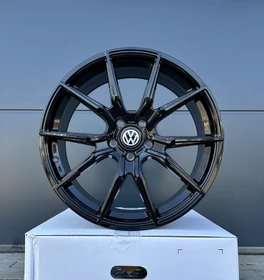 V1 Wheels V1 8.0x18 5/112 ET45 (verschiedene Farben)