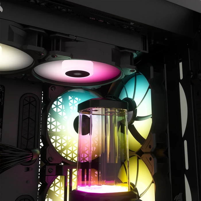 Corsair iCue 5000X RGB, schwarz, Glasfenster