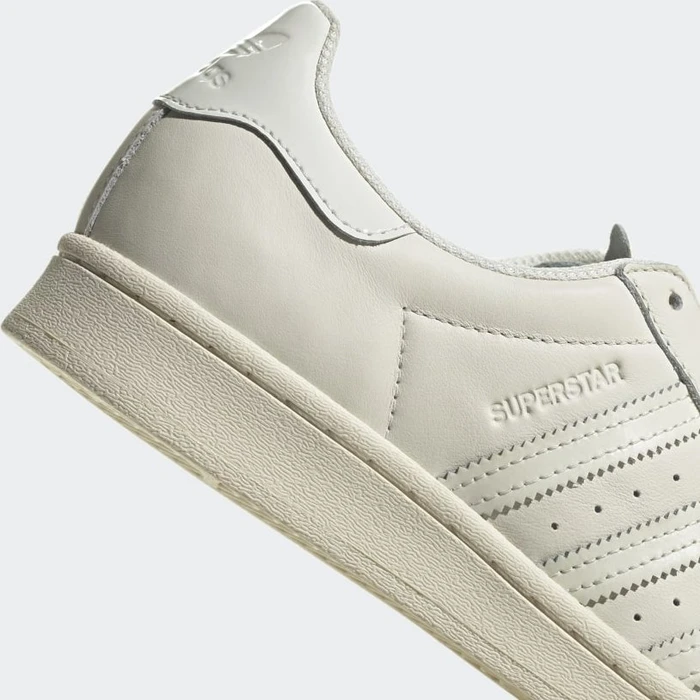 adidas Superstar off white/core black (Damen)