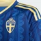 adidas FIFA WM 2026 Schweden Auswärtstrikot kurzarm royal blue (Junior) Vorschaubild